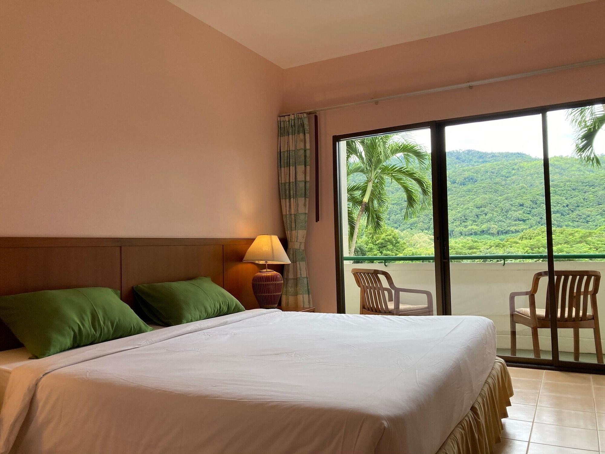 Cabbages & Condoms Khaoyai Resort Pak Chong Extérieur photo